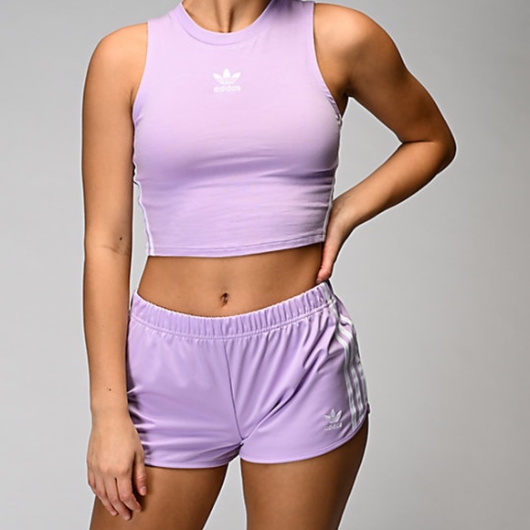 adidas crop top outfit